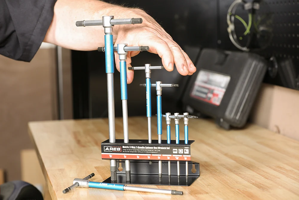 ARES 44001 - 8-Piece Metric 3-Way T-Handle Spinner Hex Allen Key Wrench Set