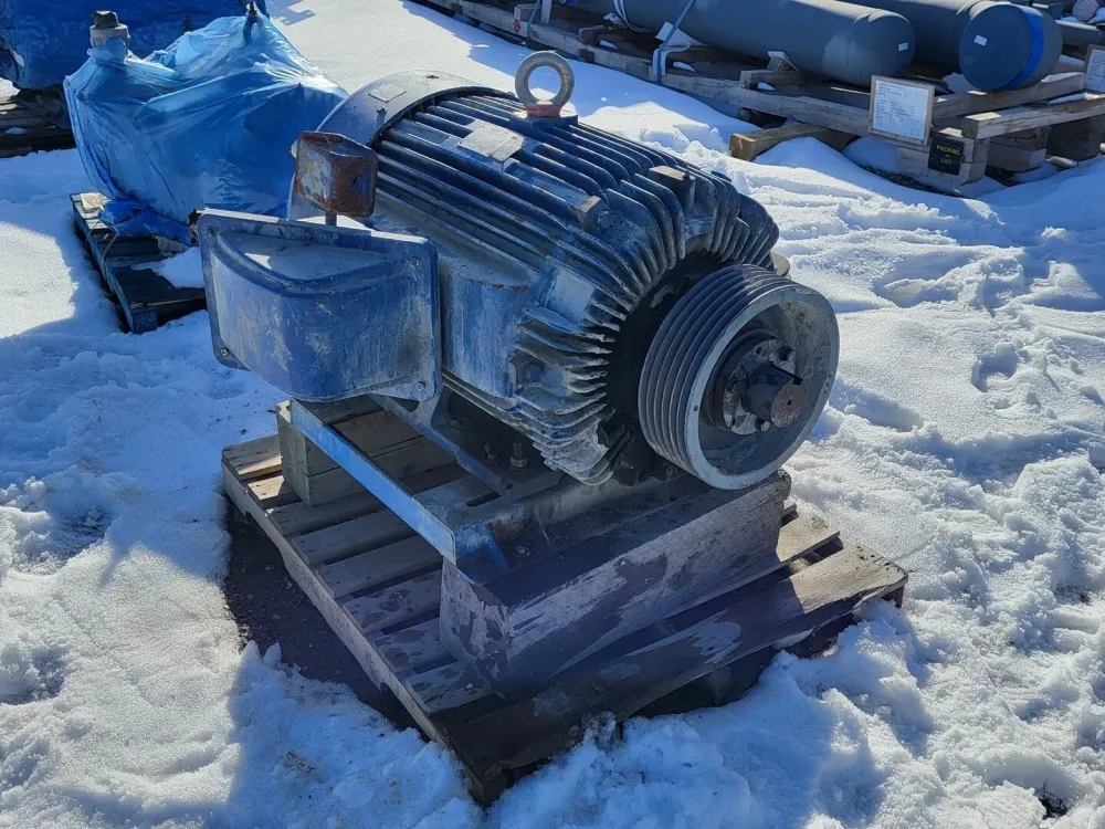 200 hp, 575 volts, 2700 rpm, 447T, Electric Motor APH20004TZ5