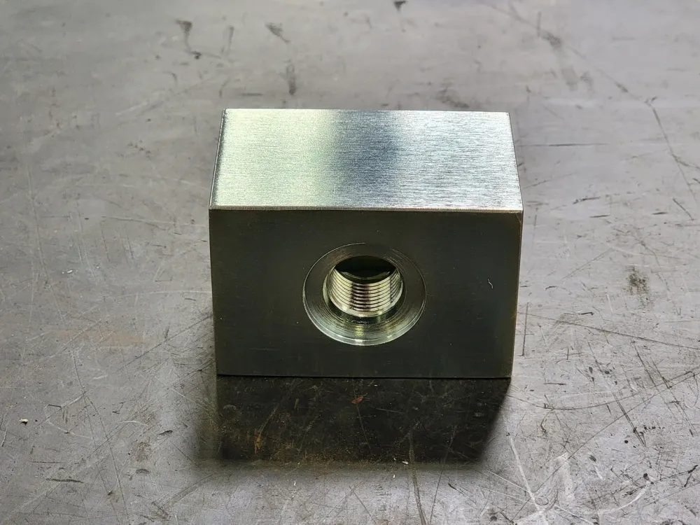 90 deg Adapter Block Tee 0030746 (Box 22)