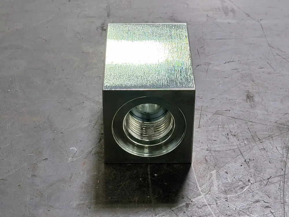 90 deg Adapter Block Tee 0030746 (Box 22)