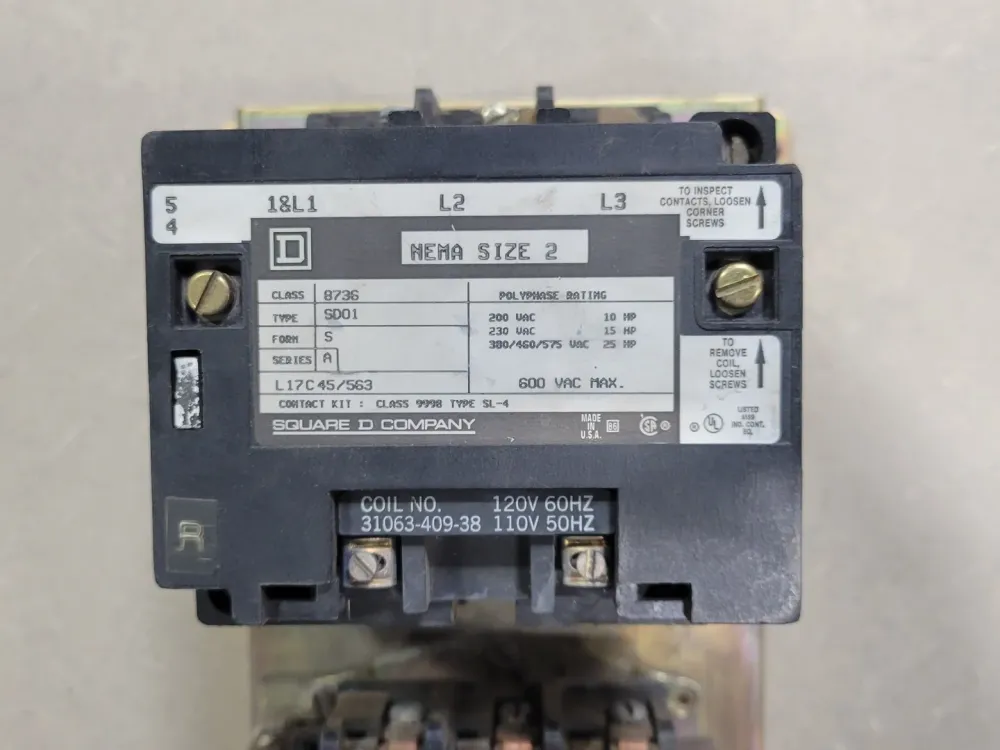25 hp, NEMA Size 2, 110/120 VAC Coil Reversing Starter 8736SDO1V02S