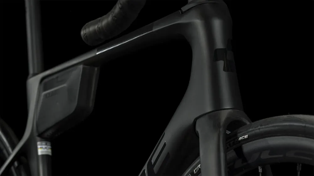 CUBE AGREE C:62 RACE CARBON/BLACK 50