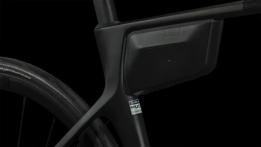 CUBE AGREE C:62 RACE CARBON/BLACK 50