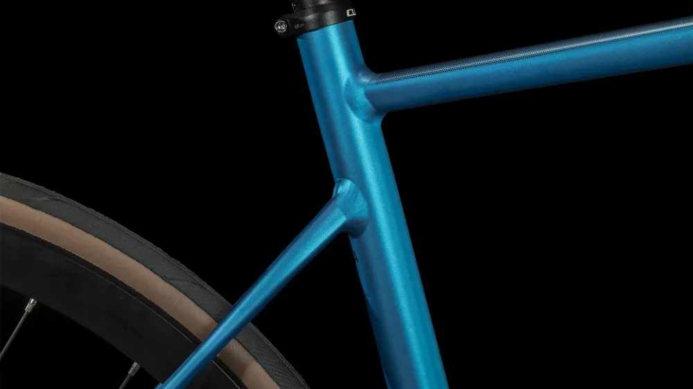 CUBE ATTAIN RACE BLUE/SPECTRAL 50