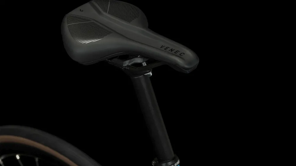 CUBE ATTAIN RACE BLUE/SPECTRAL 50
