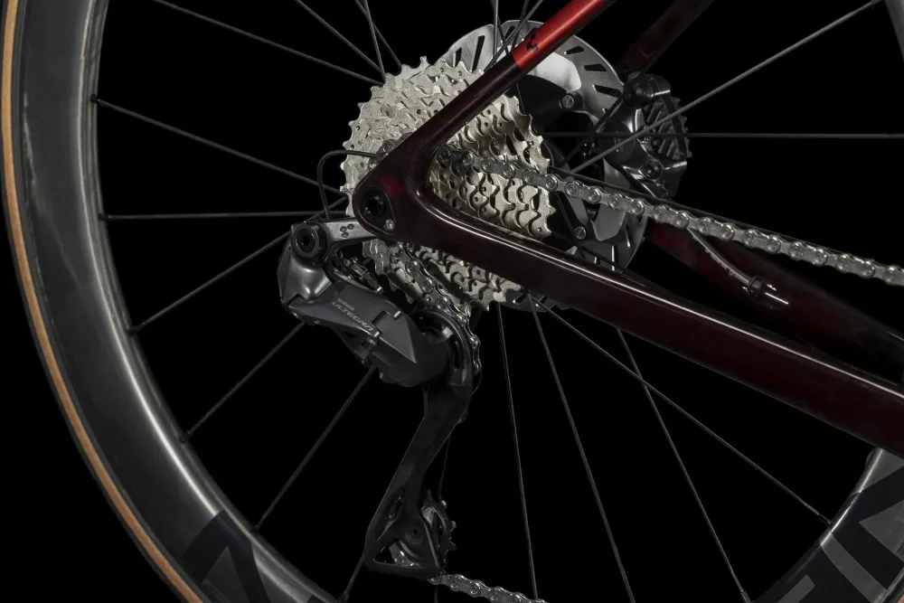 CUBE LITENING AIR C:68X RACE LIQUIDRED/CARBON 50