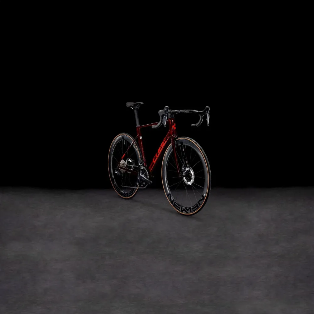 CUBE LITENING AIR C:68X RACE LIQUIDRED/CARBON 50
