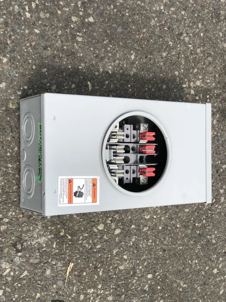 100 Amp Single Position Meter Socket No. PL17-TCV