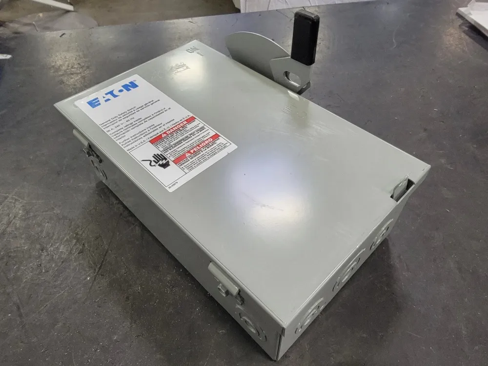 30 Amp, 2 Pole, 240 volts Fusible Disconnect CDG221NGB