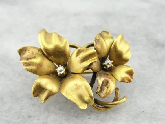 Diamond Hand Formed Tweevoudig Flower Brooch