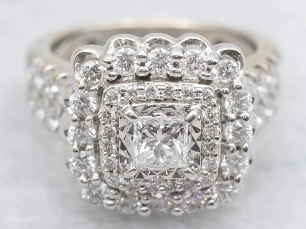Modern Tweeling Diamond Halo Statement Ring