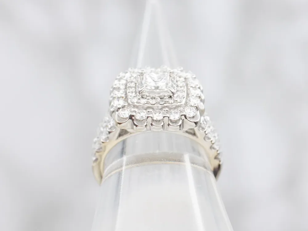 Modern Tweeling Diamond Halo Statement Ring