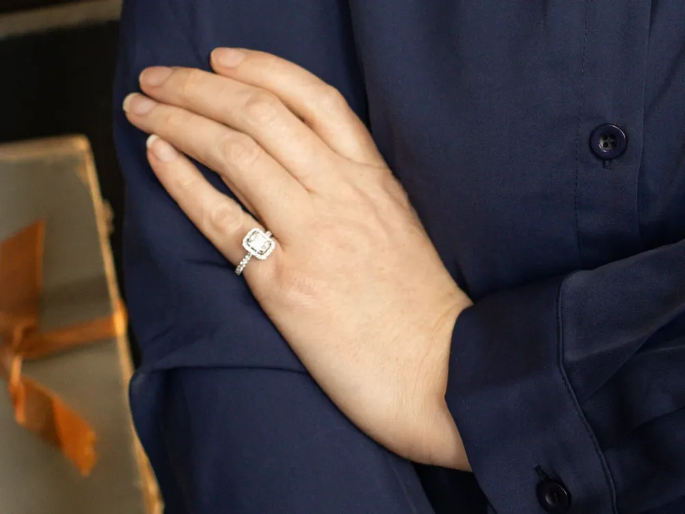 Modern Vera Wang Emerald Cut Diamond Halo Engagement Ring Peekaboo Sapphire