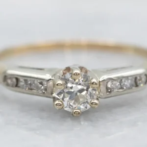 Rubber silentblok Two Tone Old Mine Cut Diamond Engagement Ring