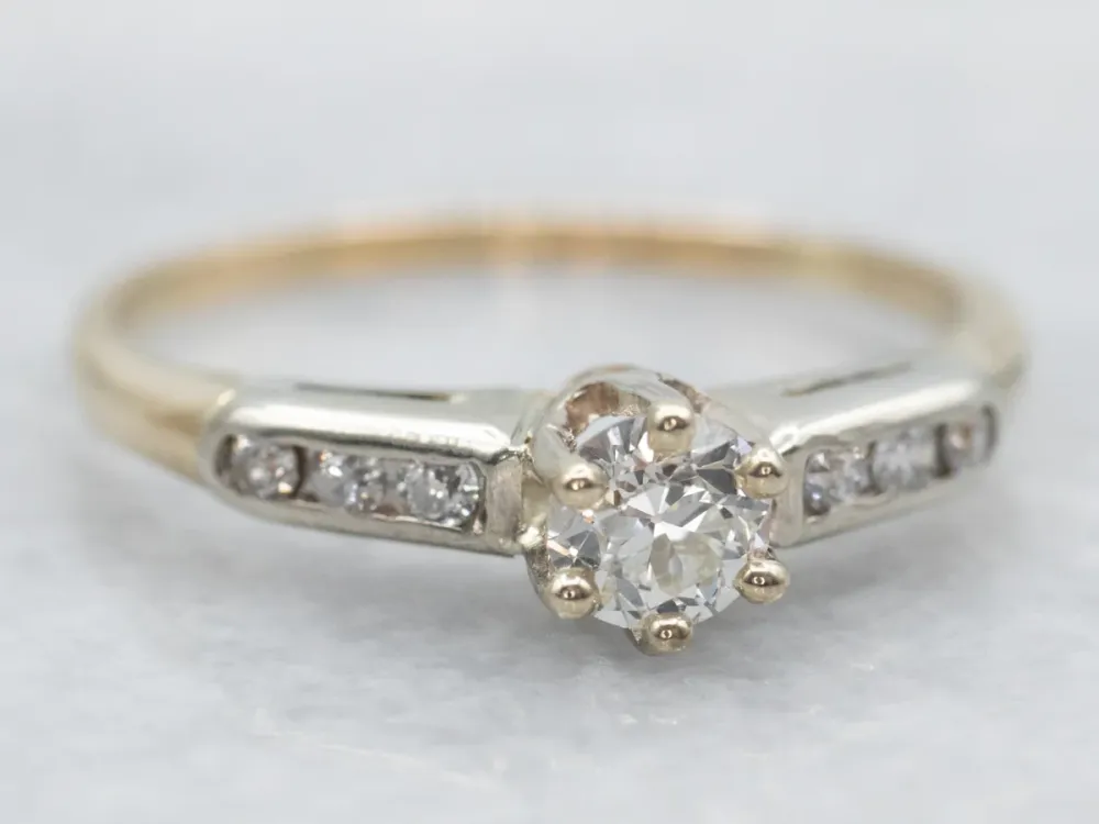 Rubber silentblok Two Tone Old Mine Cut Diamond Engagement Ring