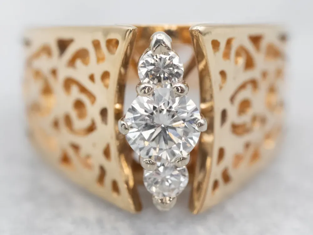 Rubber silentblok Two Tone Peaked Openwork Diamond Ring