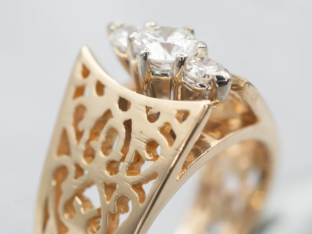 Rubber silentblok Two Tone Peaked Openwork Diamond Ring