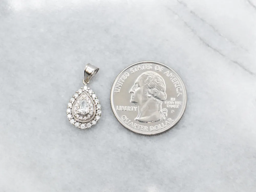 Teardrop Tweevoudig Diamond Halo Pendant