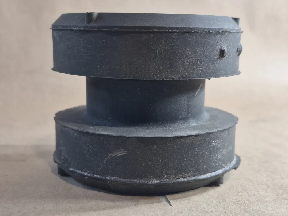 Two Piece Asymmetric Isolation Mount 220-1241 (Bag 2)