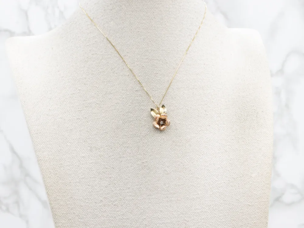 Two-Toned Verguld Diamond Flower Pendant