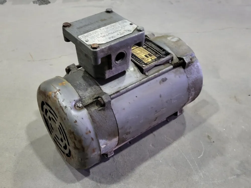 1/3 hp, 115/230 volts, 1140 rpm, 56C Electric Motor VL50022 uit Frankrijk