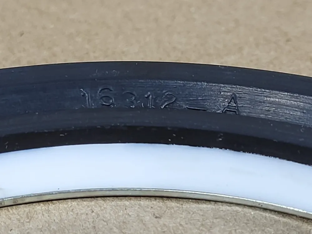 Oil Seal 16312-5060, 3.5"x4.5"x0.5"