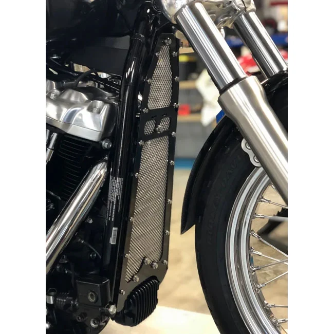 Protector De La Tapa Del Enfriador De Aceite De La M8 Softail met Antivriesbescherming