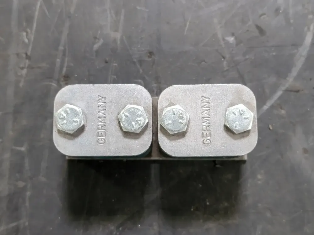 Twin Assembly Pipe Clamp 14mm Hole (Box 39)