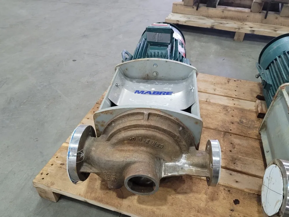 2x3x9N Vertical Centrifugal Process Pump w/ 20 HP Motor Complete set met slangen