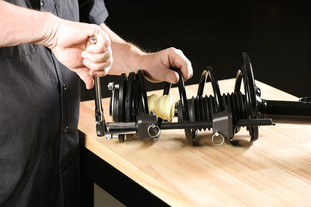 ARES 70371 - Macpherson Strut Spring Compressor