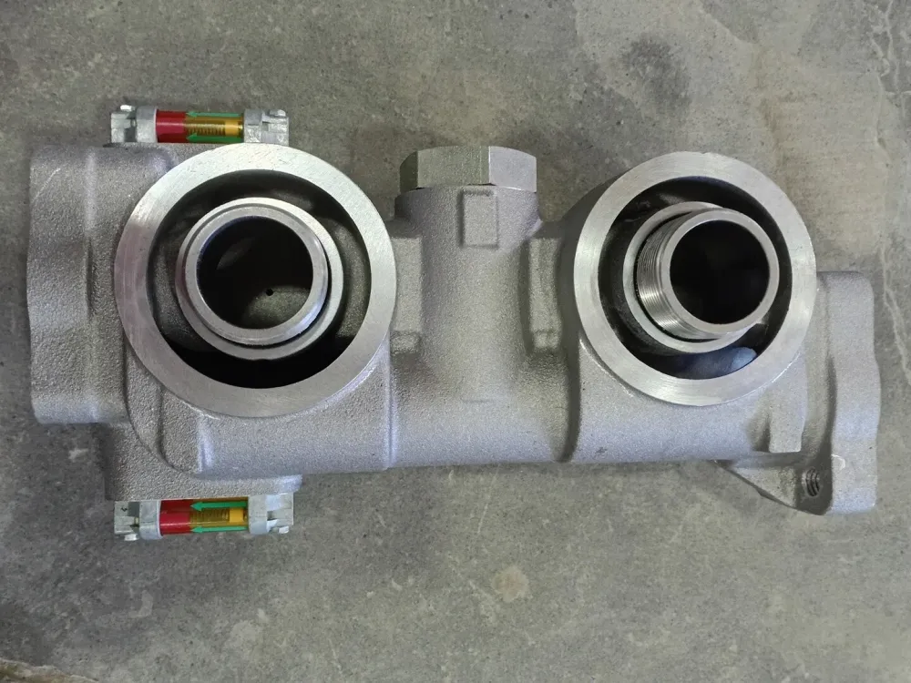 Dual Fuel Filter Head w/ 50psi Bypass P574958