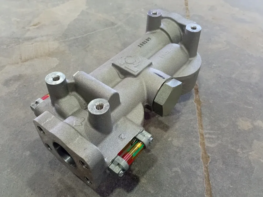 Dual Fuel Filter Head w/ 50psi Bypass P574958