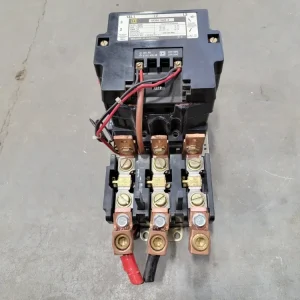 100 hp, NEMA Size 4, 110/120 VAC Coil Non-Reversing Starter 8536SFO1V02S met 400A Piekstroom