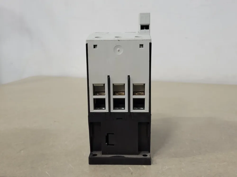 40 Amp, 3 Pole, 1NO+1NC, 110/120 VAC Coil Contactor XTCE040DS1A