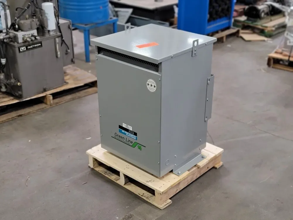 Slimme Lader 30 kVA Transformer, 480 pri. volts, 120/208Y sec. volts BA30H-M/Z3