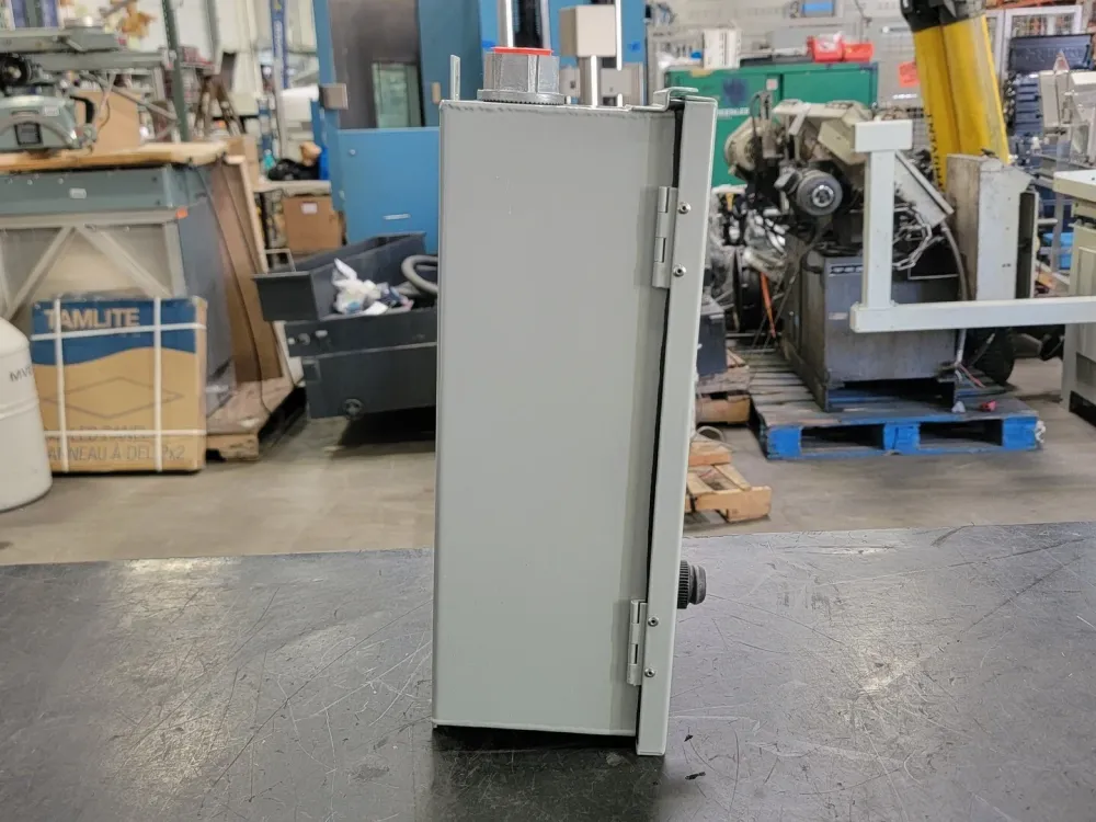 Zware Duty Motor Starter Enclosure CR306X190K