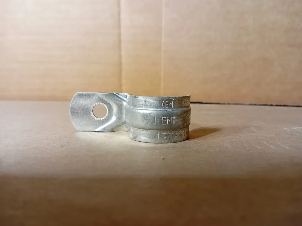Zware Duty One Hole EMT Strap CI1308 (Box 50 pcs)