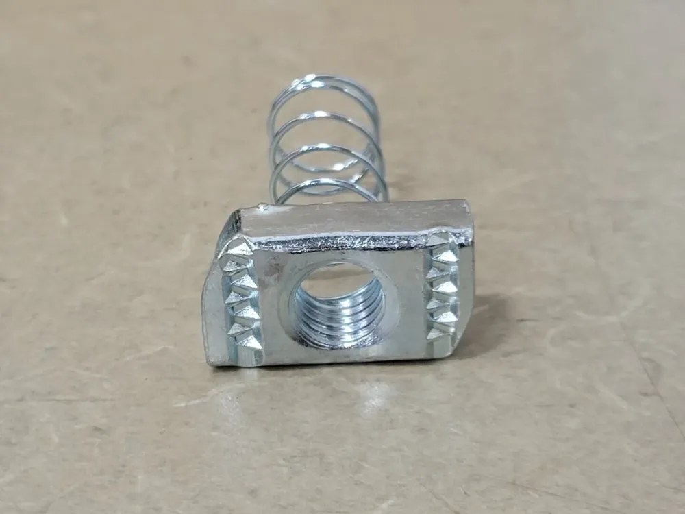 1/2" Strut Nut w/ Spring (Box 76) transparante fles