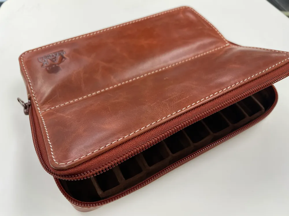 Pen Boutique Yak Echt leer 10 Holder - Crazy Horse