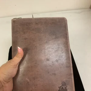 Pen Boutique Yak Leren A5 Zipped Folio - Crazy Horse Chocolate