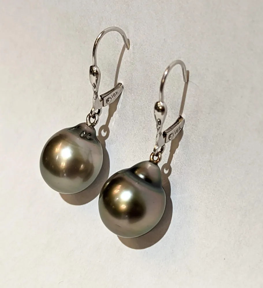 Gold and gray pearl sleeper earrings