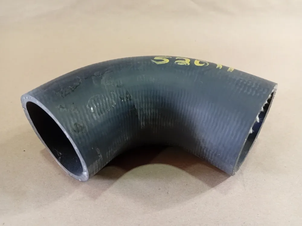 63.5mm Enkel Bend Coolant Hose 3R-1317 compatibel met Ford Focus MK3