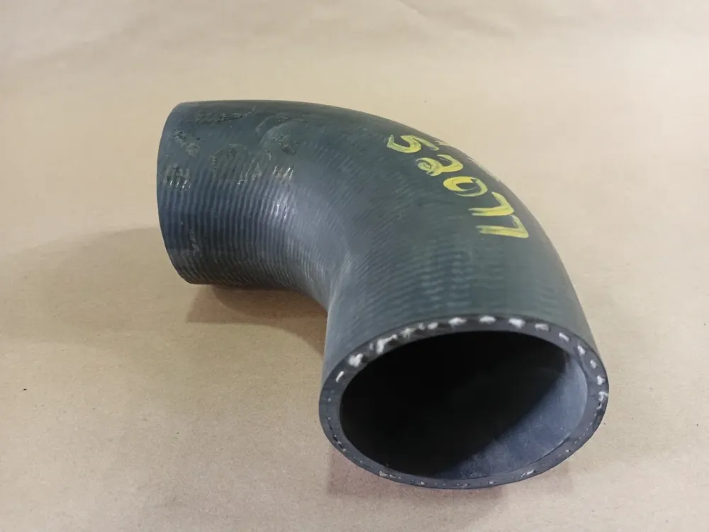 63.5mm Enkel Bend Coolant Hose 3R-1317 compatibel met Ford Focus MK3