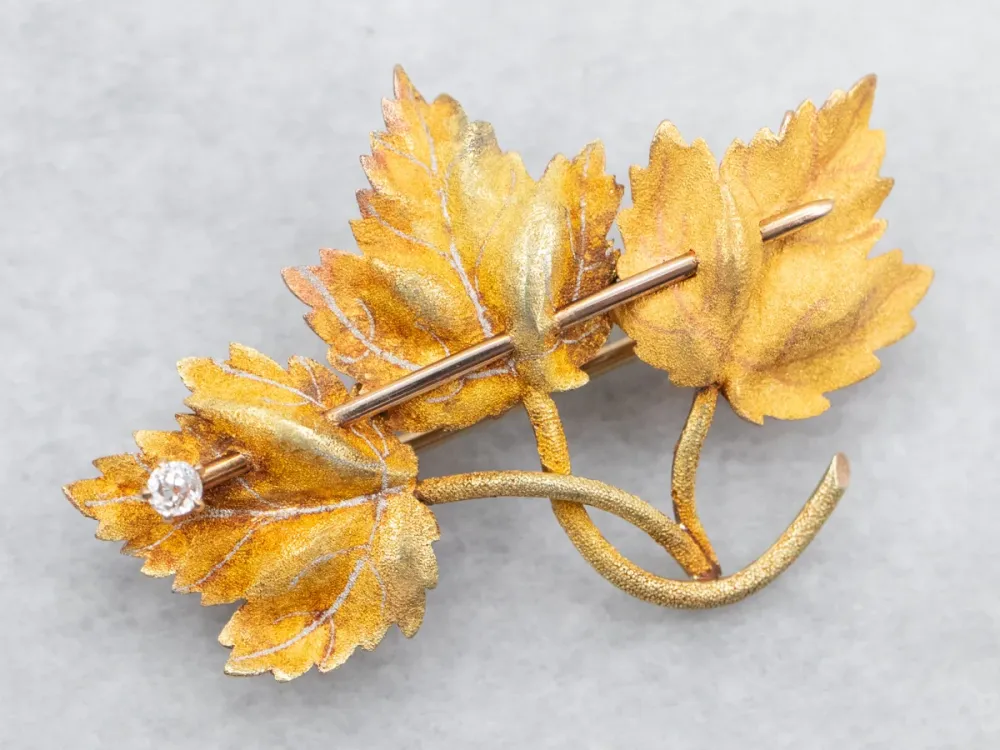 Antique Old Mine Cut Diamond Three Leaf Brooch met bovenste bevestiging