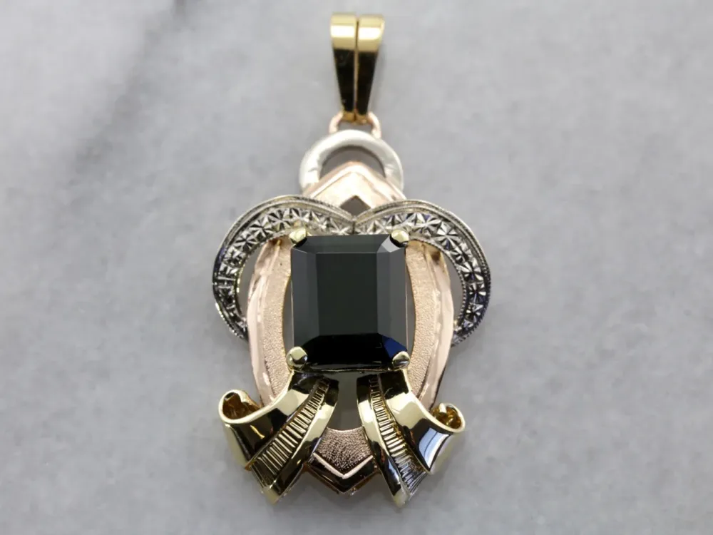 Professionele Klasse Retro Era Statement Pendant, Green Tourmaline Tri Color Gouden