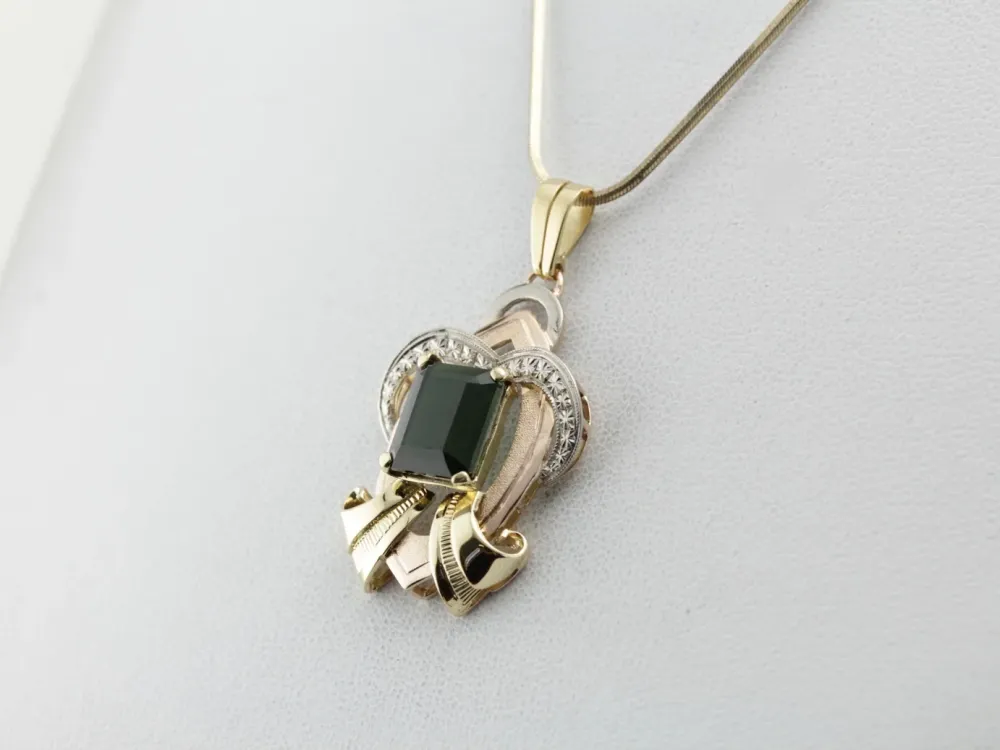 Professionele Klasse Retro Era Statement Pendant, Green Tourmaline Tri Color Gouden