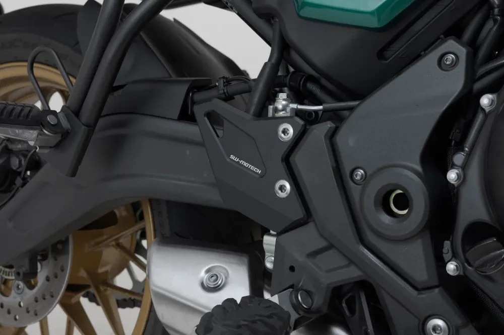 Protector De Deposito De Liquido De Frenos Para Kawasaki Z650RS 21-23 met Torx en Inbusbits