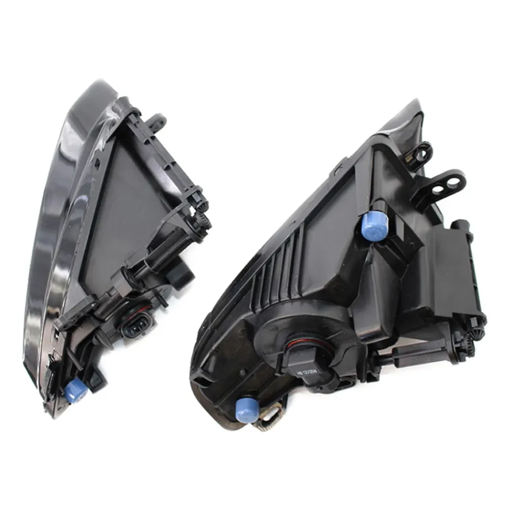 2015-2016 Audi A3 Saloon Paar mistlampen voor met lampen 8V0941699B