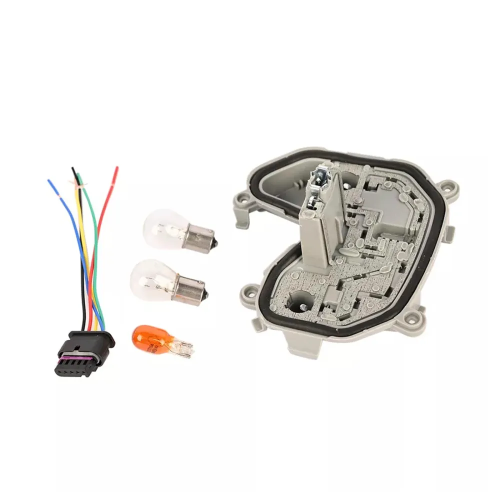 2015-2023 Jeep Renegade Achterlichtbeugel Linksachter & Stekkerlamp 68270892AA