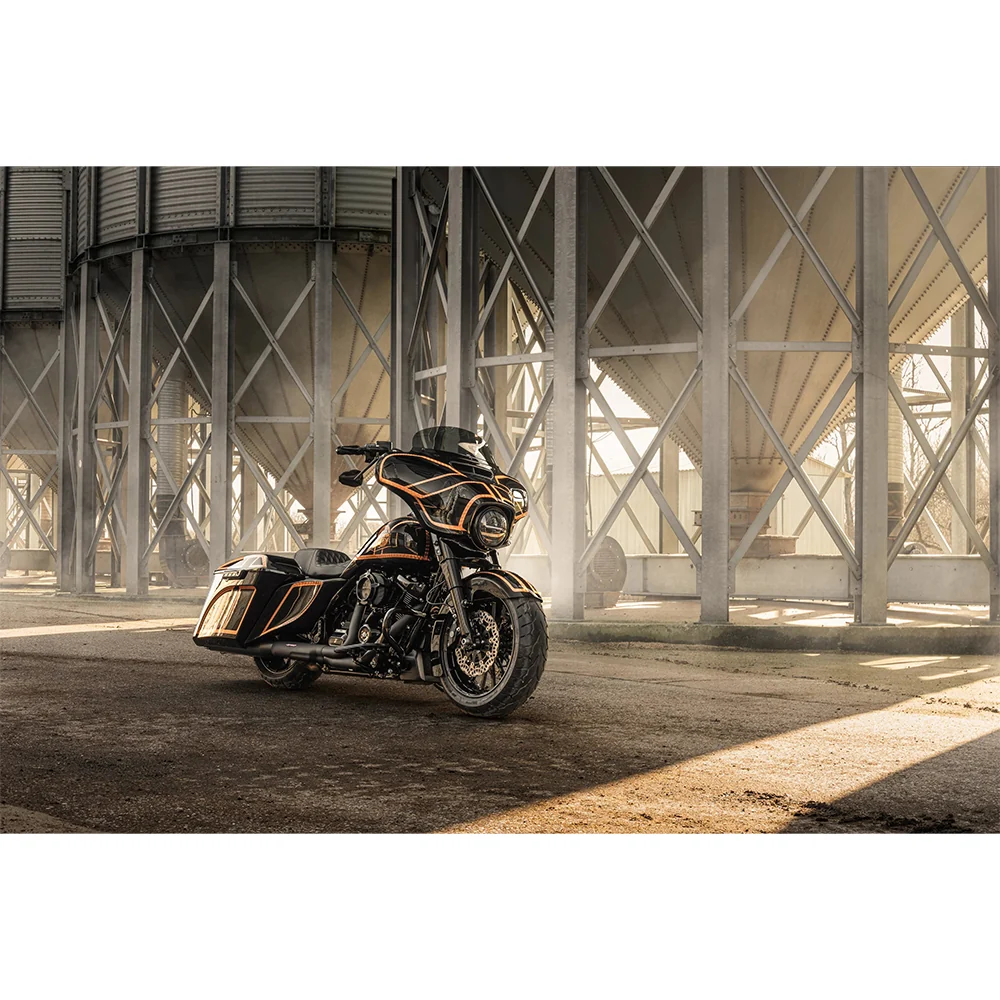 Killer Custom Flow 2 Uitgerekte benzinetank & zijklep Kit Touring 09-13